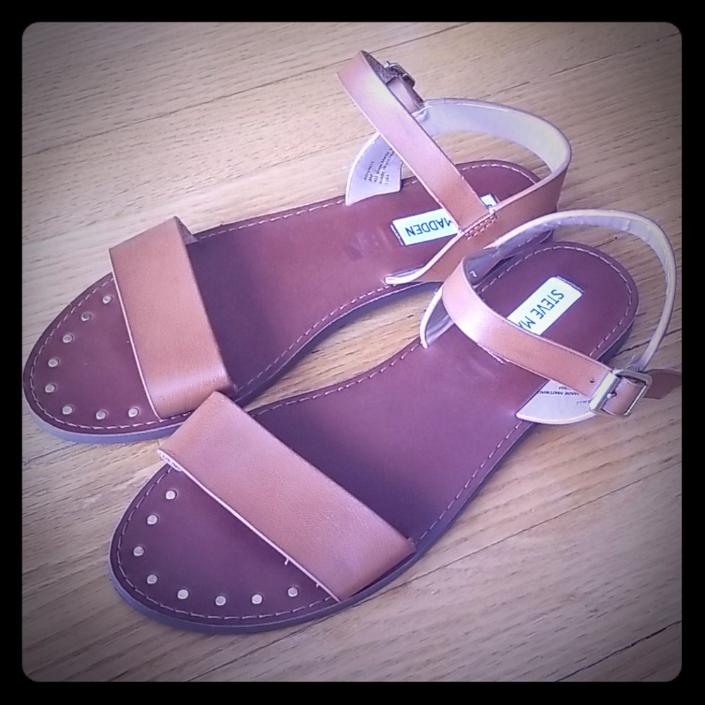 Woman’s size 8 Steve Madden Sandals